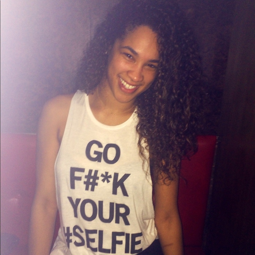 Meet your Posher, Linacarolina